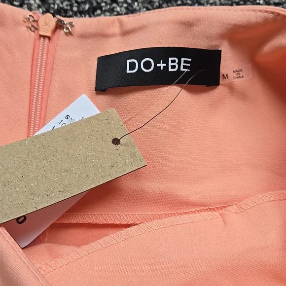 DO+BE Coral / Papaya Pink Women's Skorts / Shorts Size Medium NWT - Picture 2 of 5